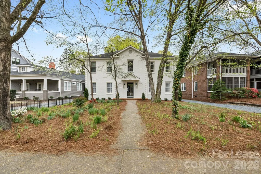 2112 Crescent Avenue Charlotte NC 28207
