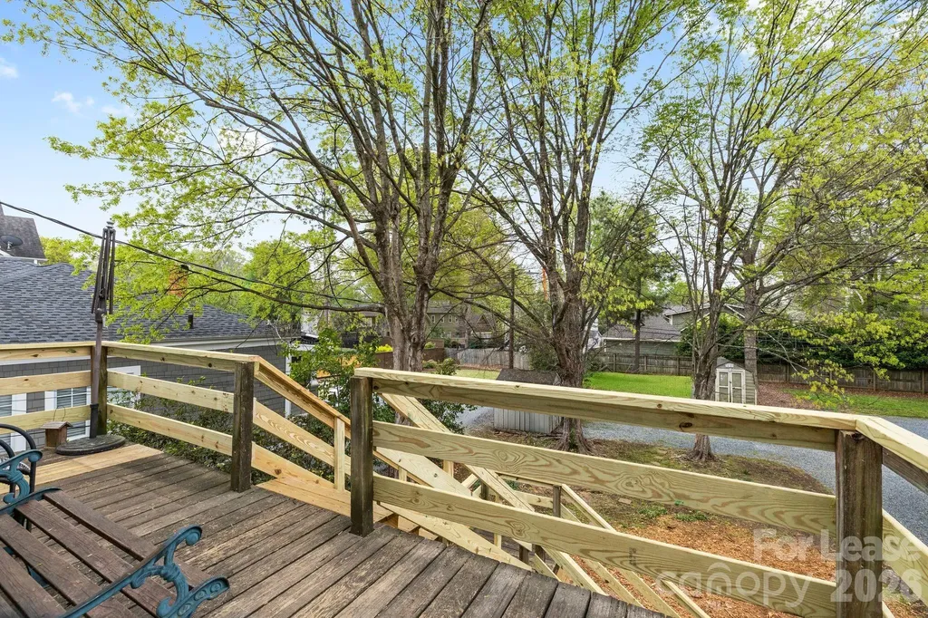 2112 Crescent Avenue Charlotte NC 28207