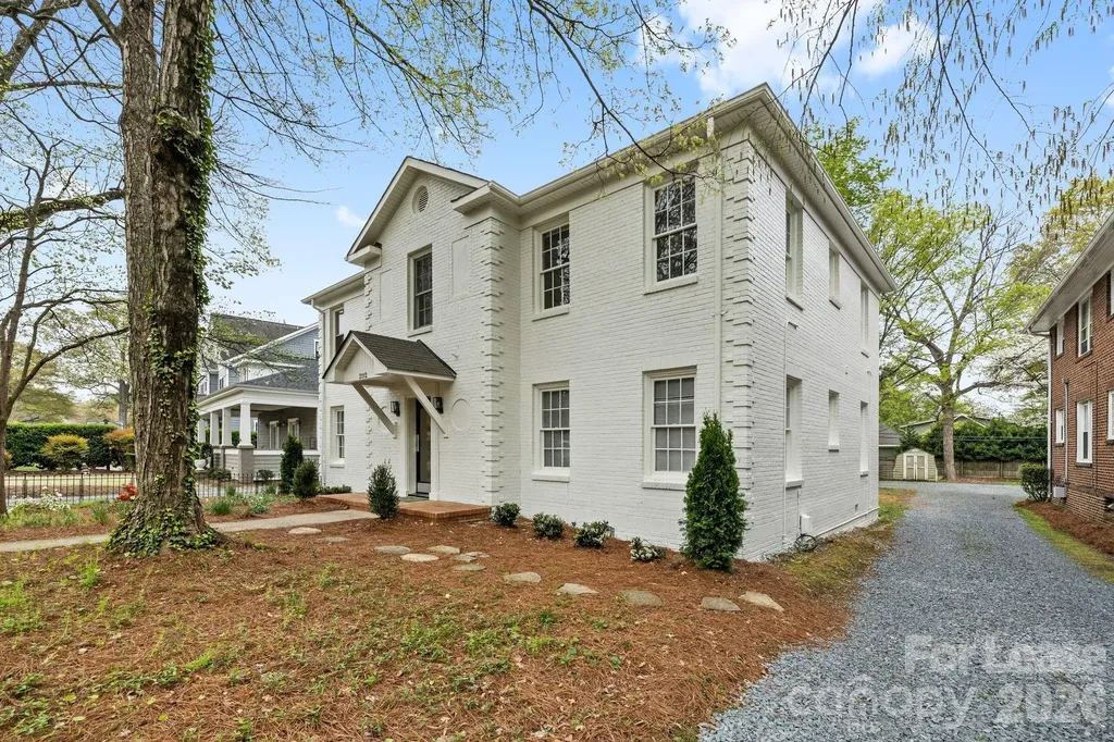 2112 Crescent Avenue Charlotte NC 28207