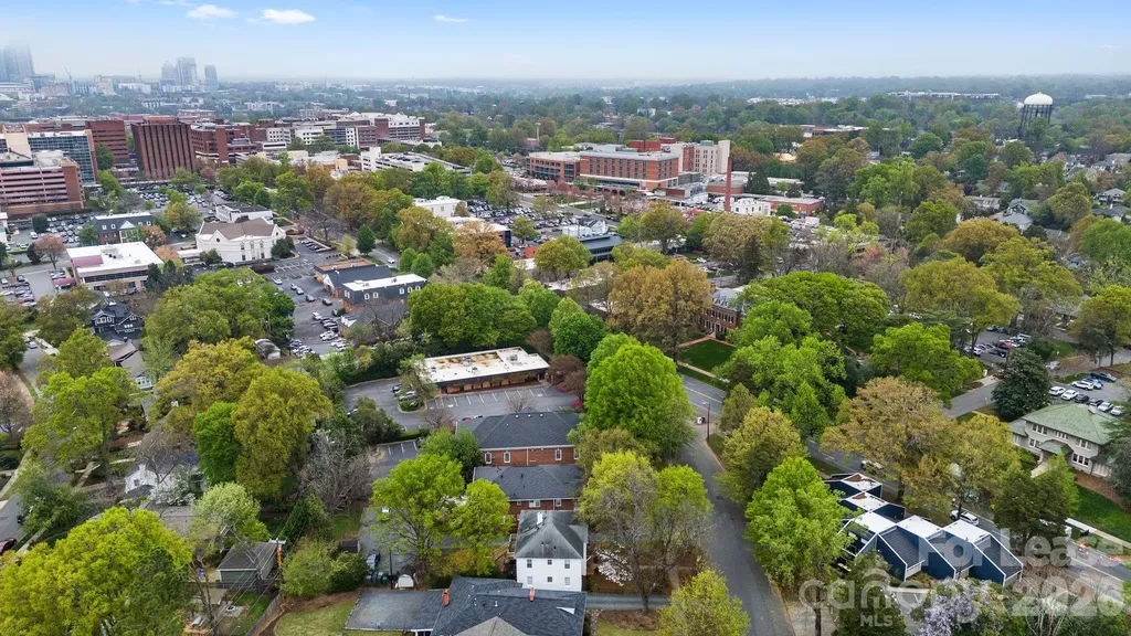2112 Crescent Avenue Charlotte NC 28207