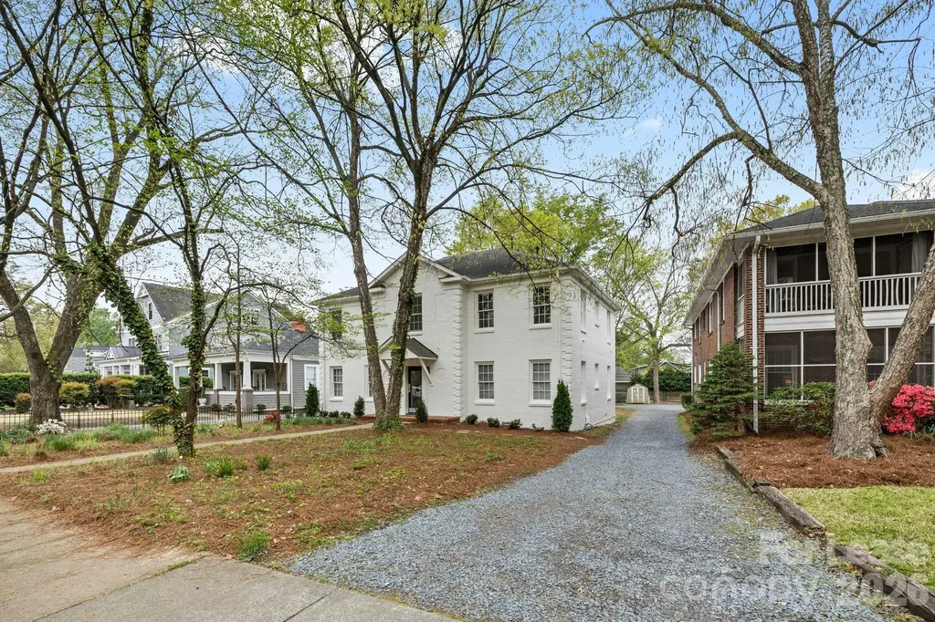 2112 Crescent Avenue Charlotte NC 28207