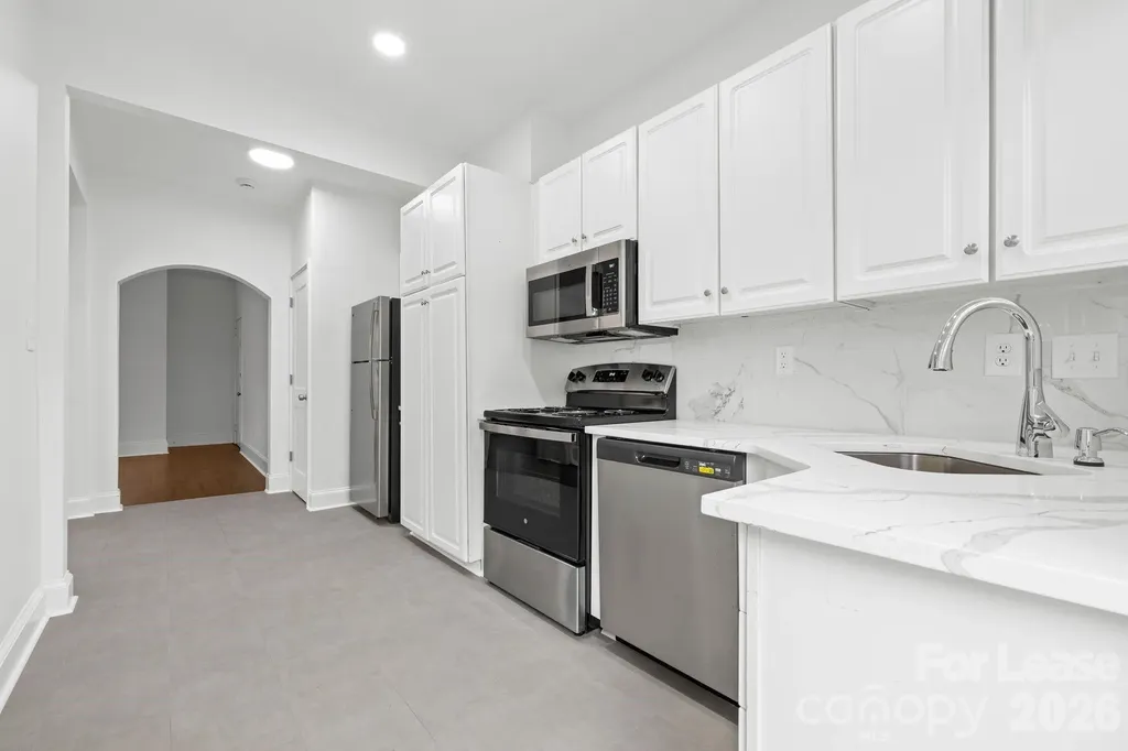 2112 Crescent Avenue Charlotte NC 28207