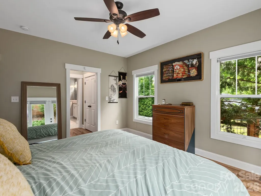 80 Bassett Road Asheville NC 28804