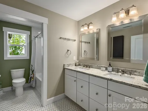80 Bassett Road Asheville NC 28804