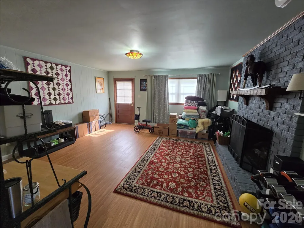 5760 Valley Field Road Hickory NC 28602