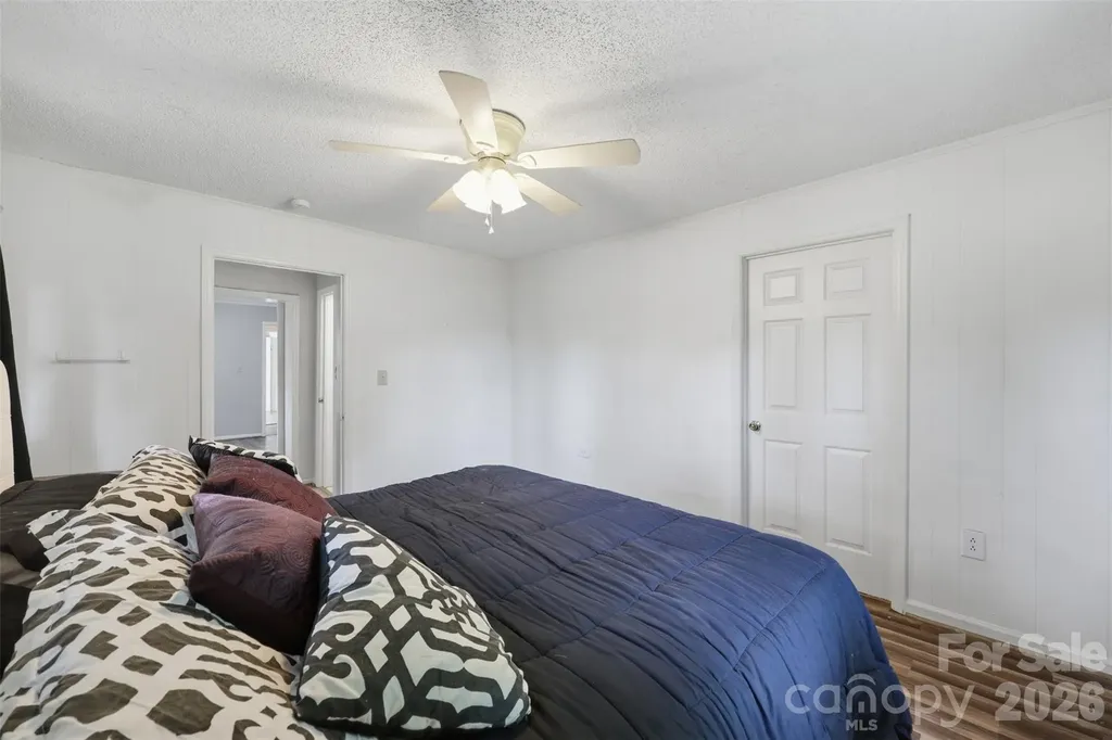 623 E Ohio Avenue Bessemer City NC 28016
