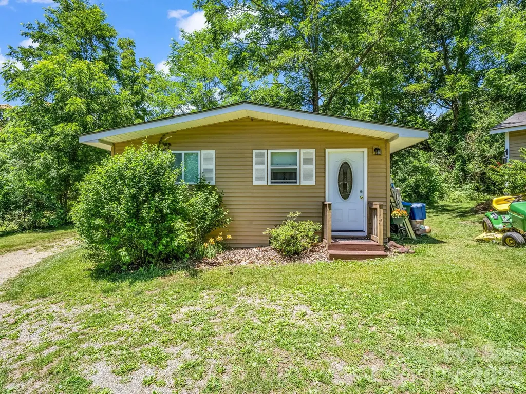 11 Charlie Hill Memorial Drive Fairview NC 28730