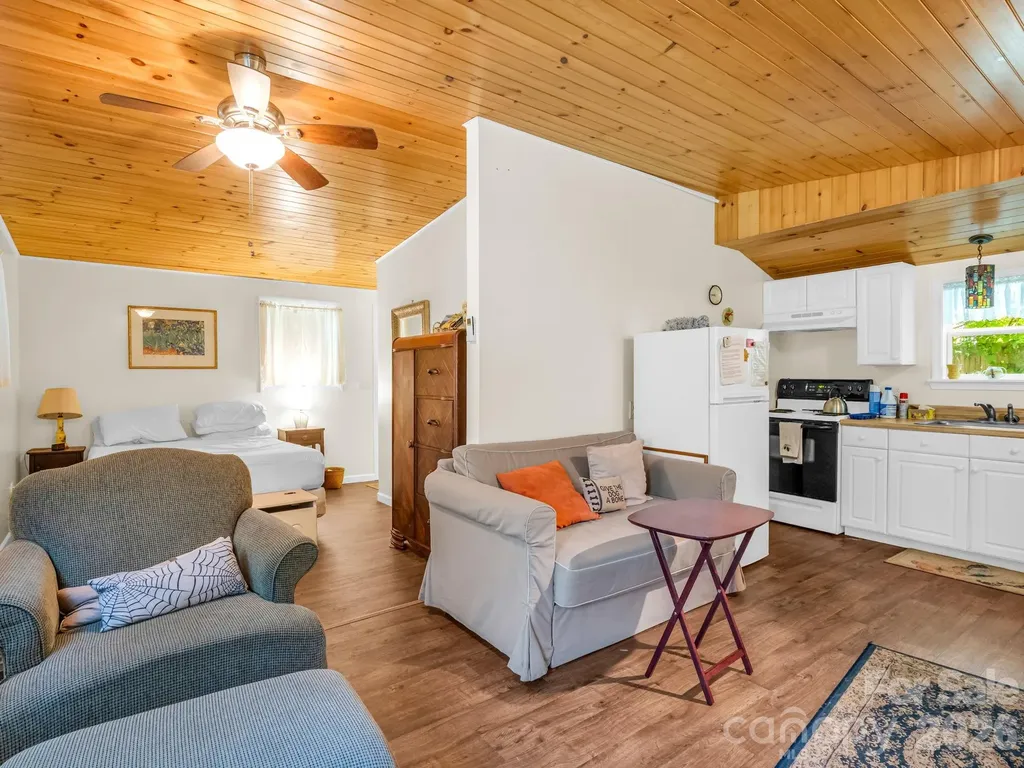 11 Charlie Hill Memorial Drive Fairview NC 28730