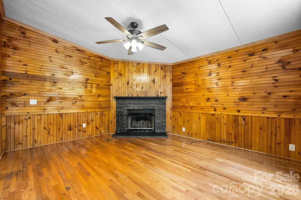 4901 Uncle Freds Place Morganton NC 28655