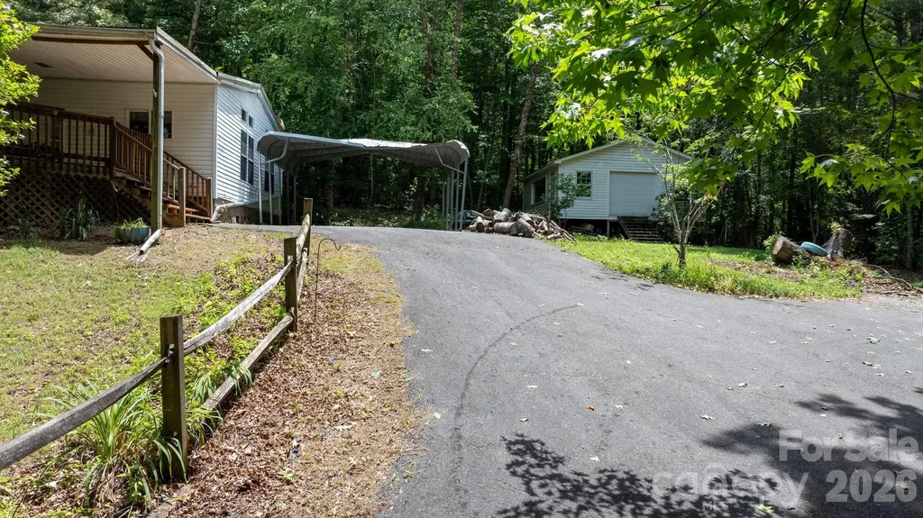 4901 Uncle Freds Place Morganton NC 28655