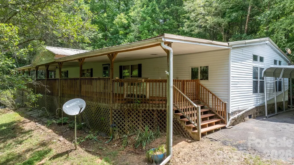 4901 Uncle Freds Place Morganton NC 28655