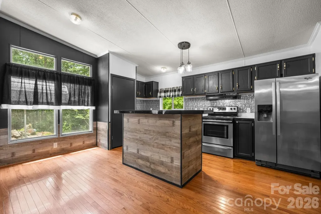 4901 Uncle Freds Place Morganton NC 28655
