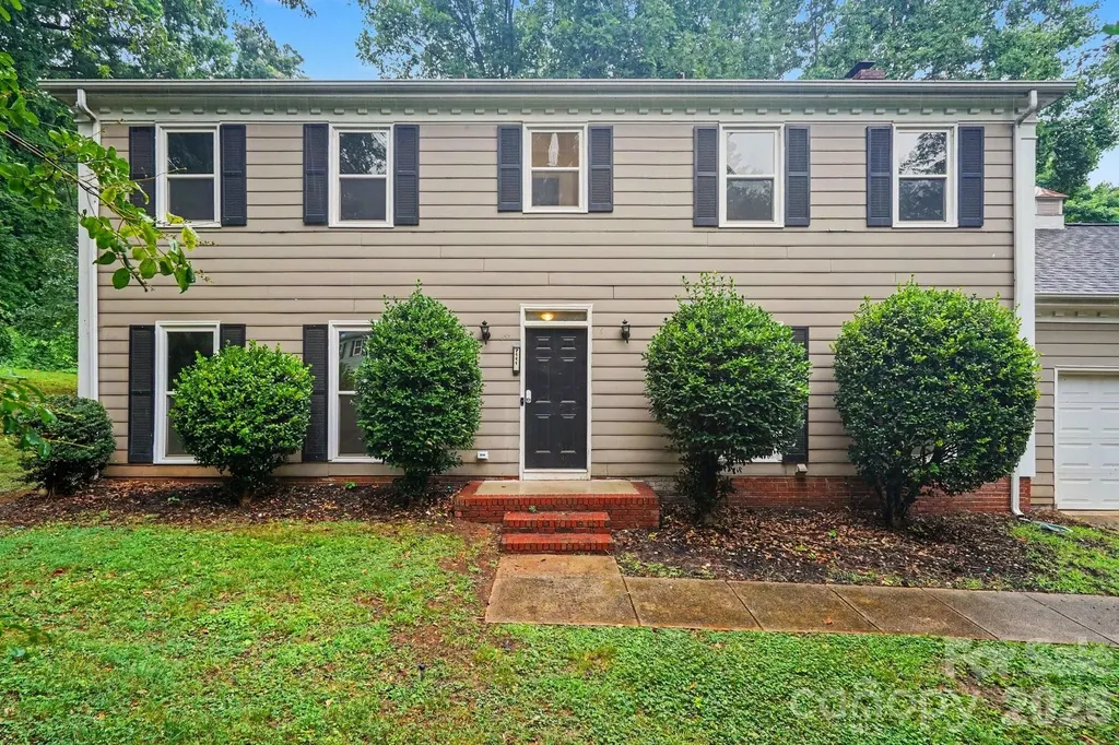 7111 Amarillo Drive Charlotte NC 28262