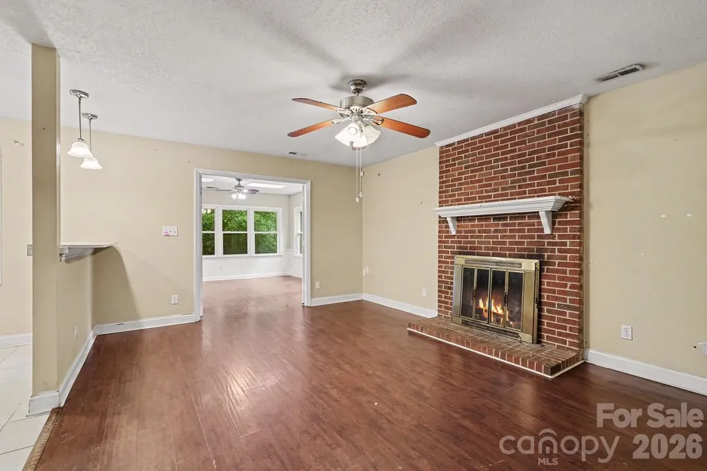 7111 Amarillo Drive Charlotte NC 28262