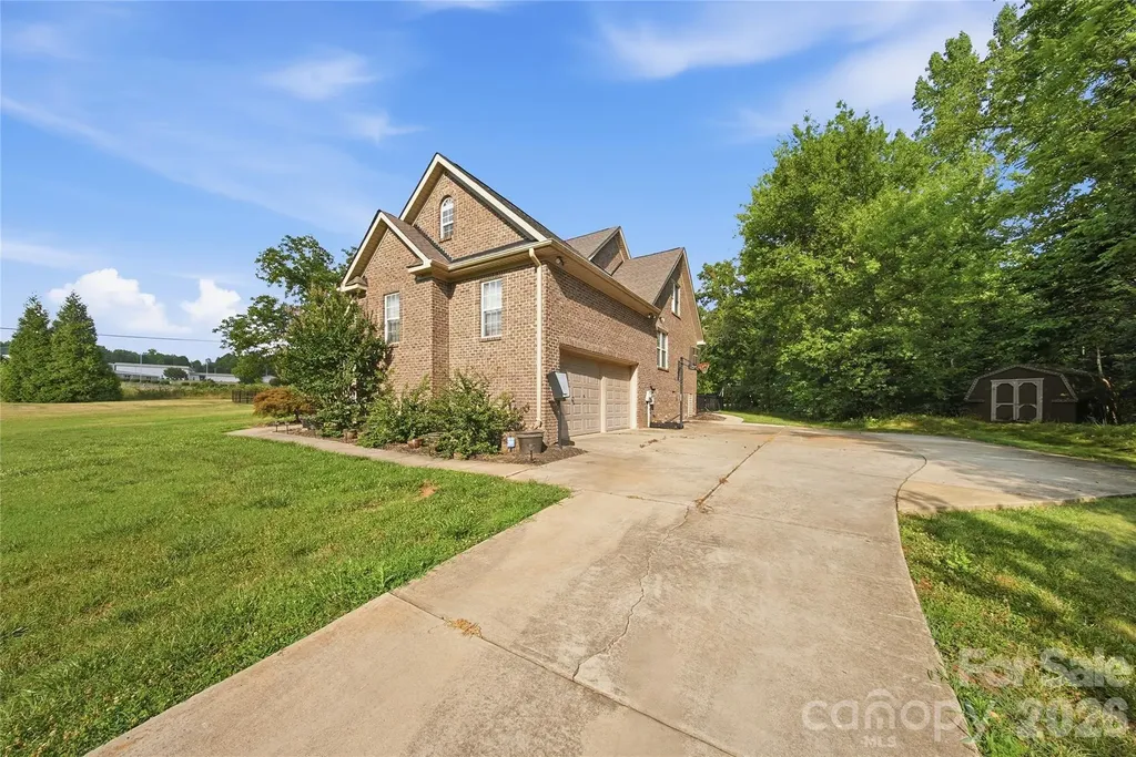3724 Anderson Mountain Road Maiden NC 28650
