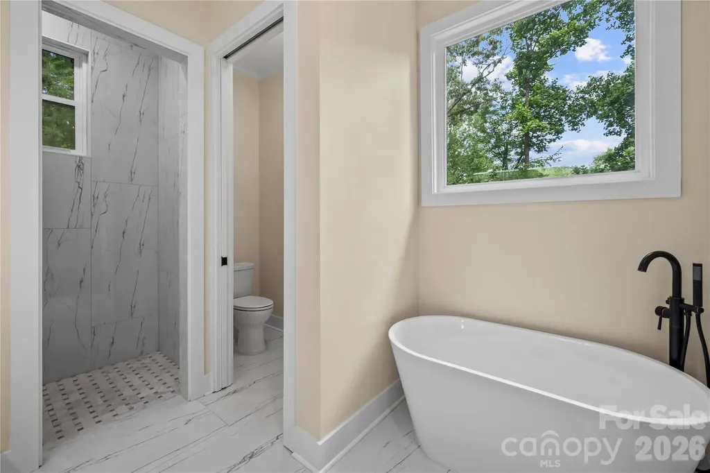 210 Hickory Tree Lane Hendersonville NC 28739