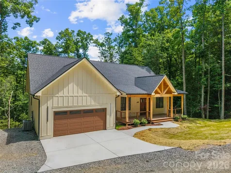 210 Hickory Tree Lane Hendersonville NC 28739