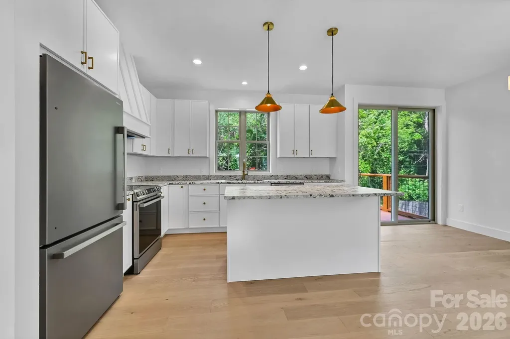 225 Edgewood Road S Asheville NC 28803