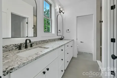 225 Edgewood Road S Asheville NC 28803
