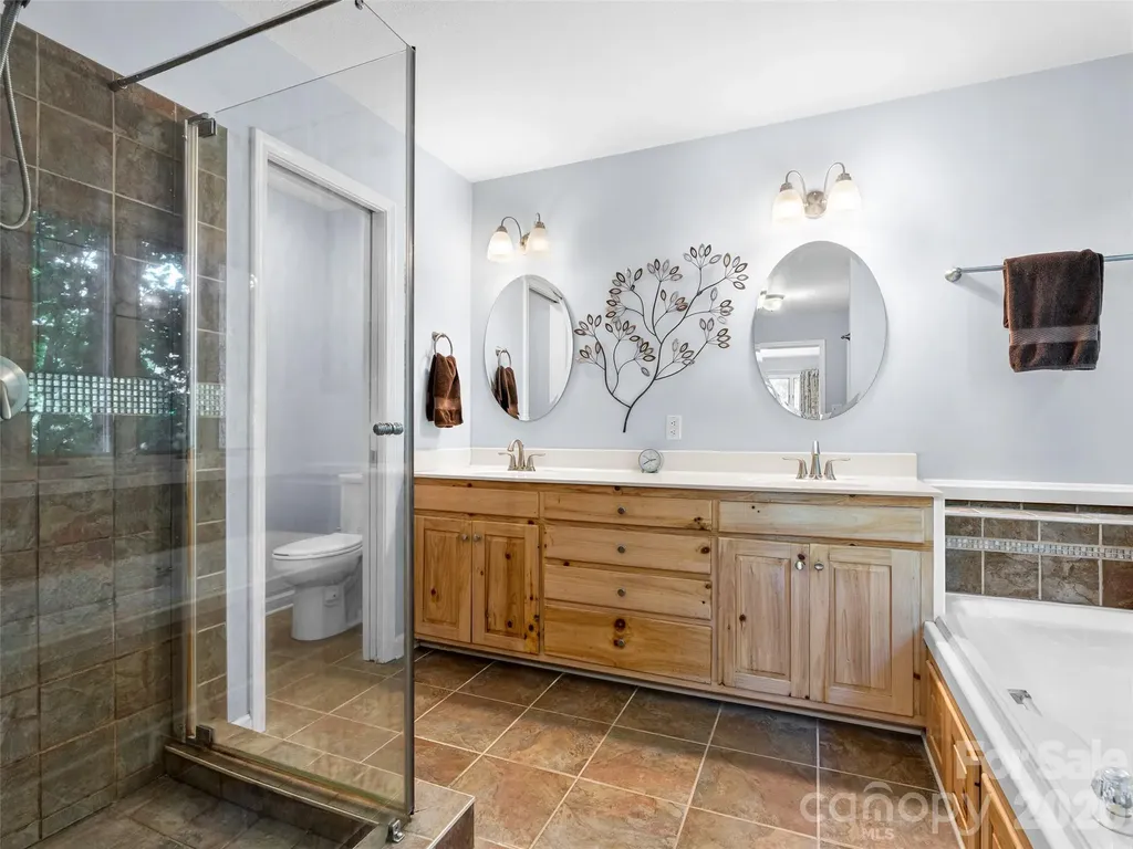 22 Meadow Brook Drive Fletcher NC 28732