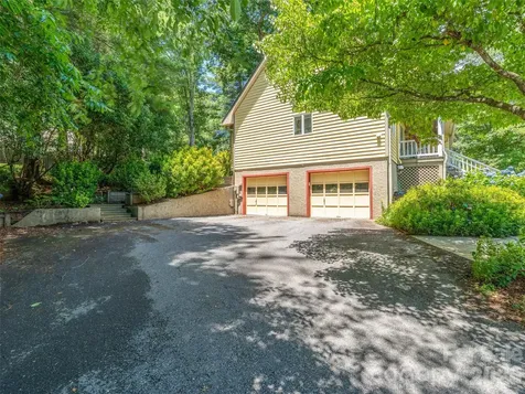 22 Meadow Brook Drive Fletcher NC 28732