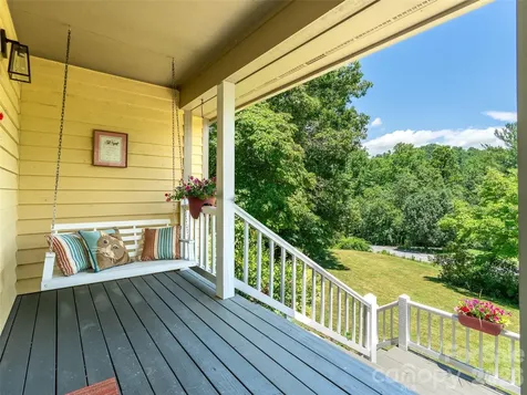 22 Meadow Brook Drive Fletcher NC 28732