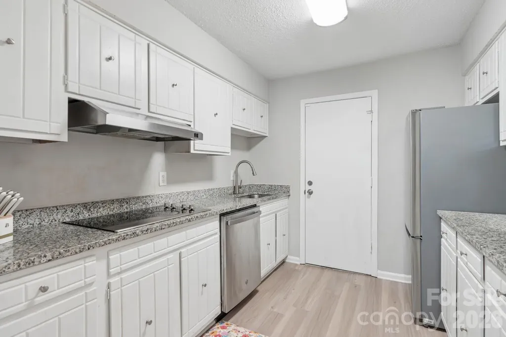 4736 Hedgemore Drive Charlotte NC 28209