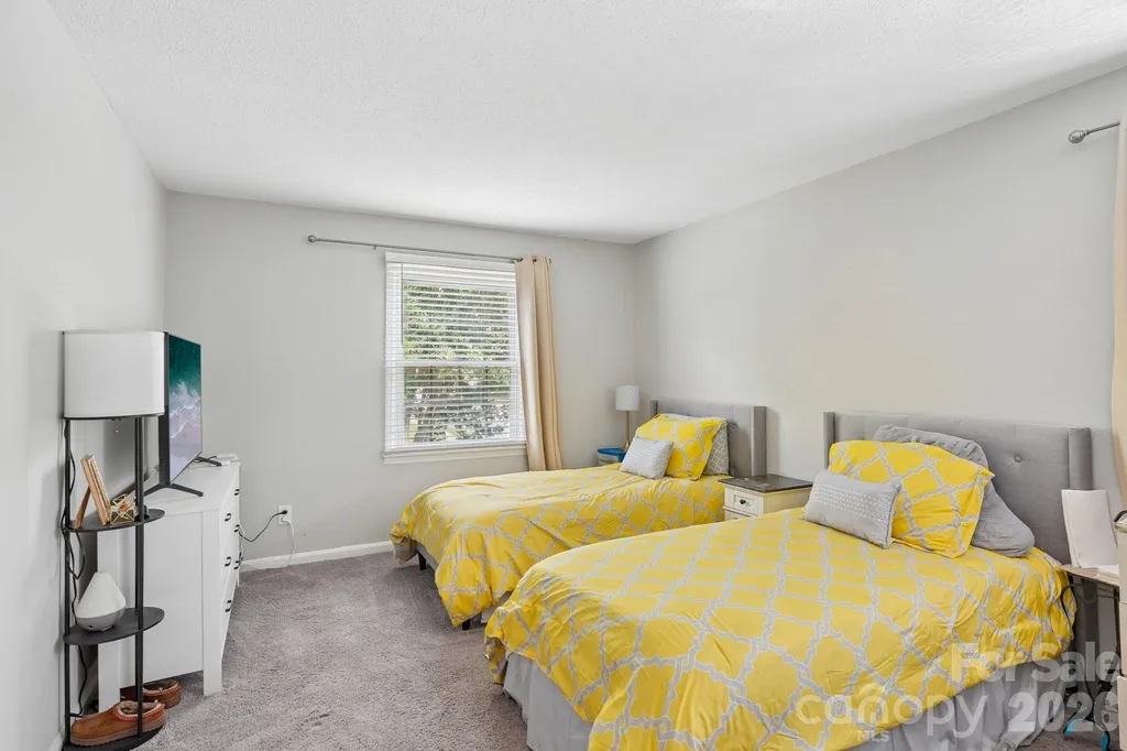 4736 Hedgemore Drive Charlotte NC 28209