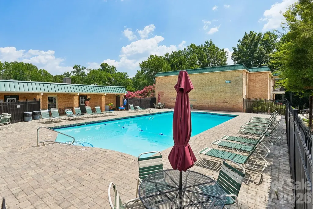4736 Hedgemore Drive Charlotte NC 28209