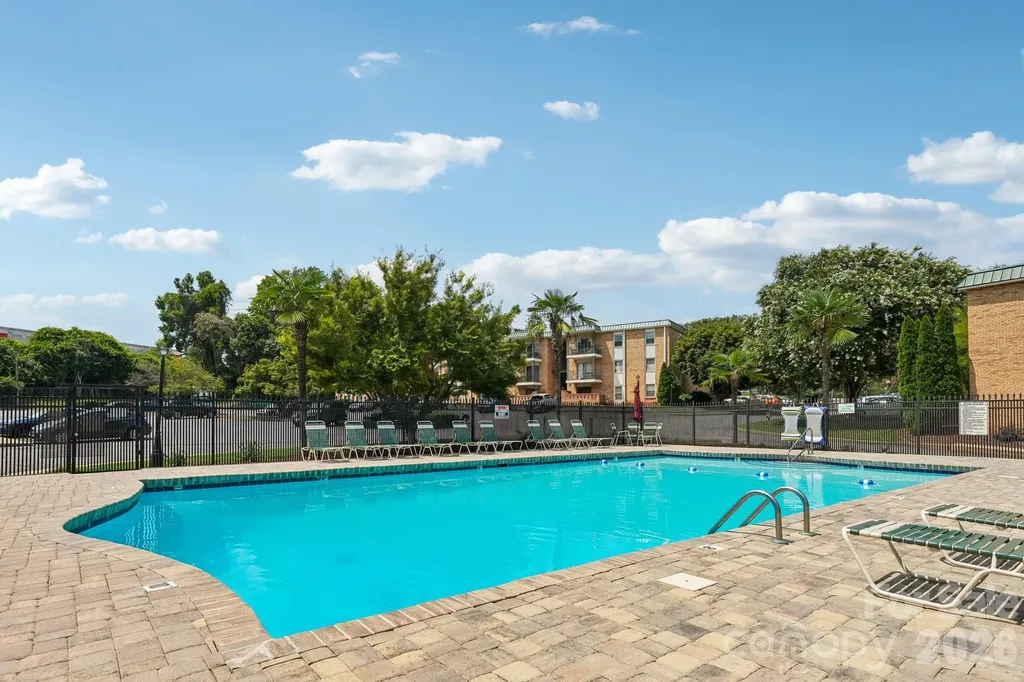 4736 Hedgemore Drive Charlotte NC 28209
