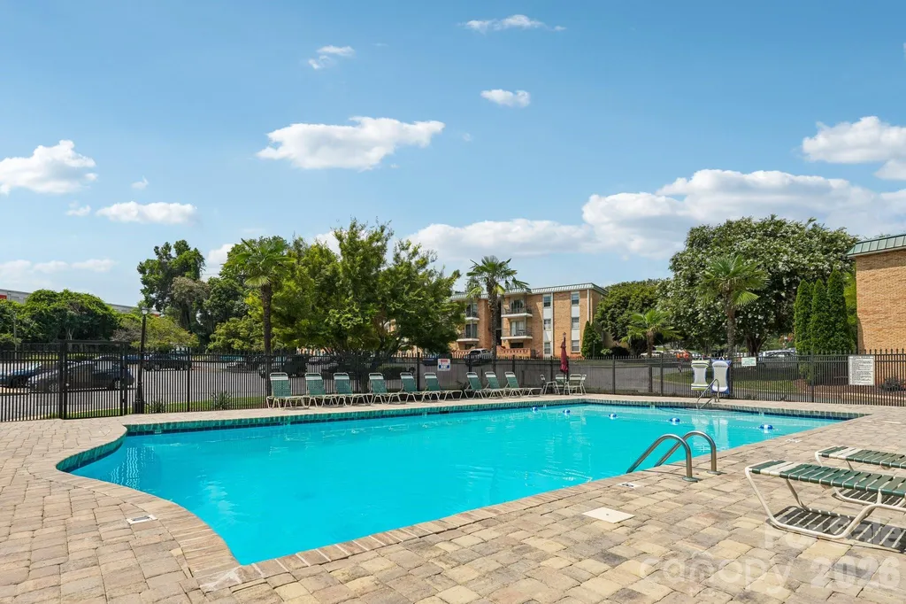 4736 Hedgemore Drive Charlotte NC 28209