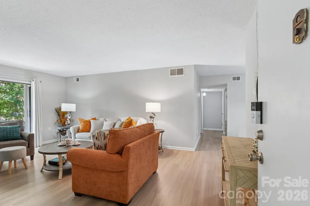 4736 Hedgemore Drive Charlotte NC 28209