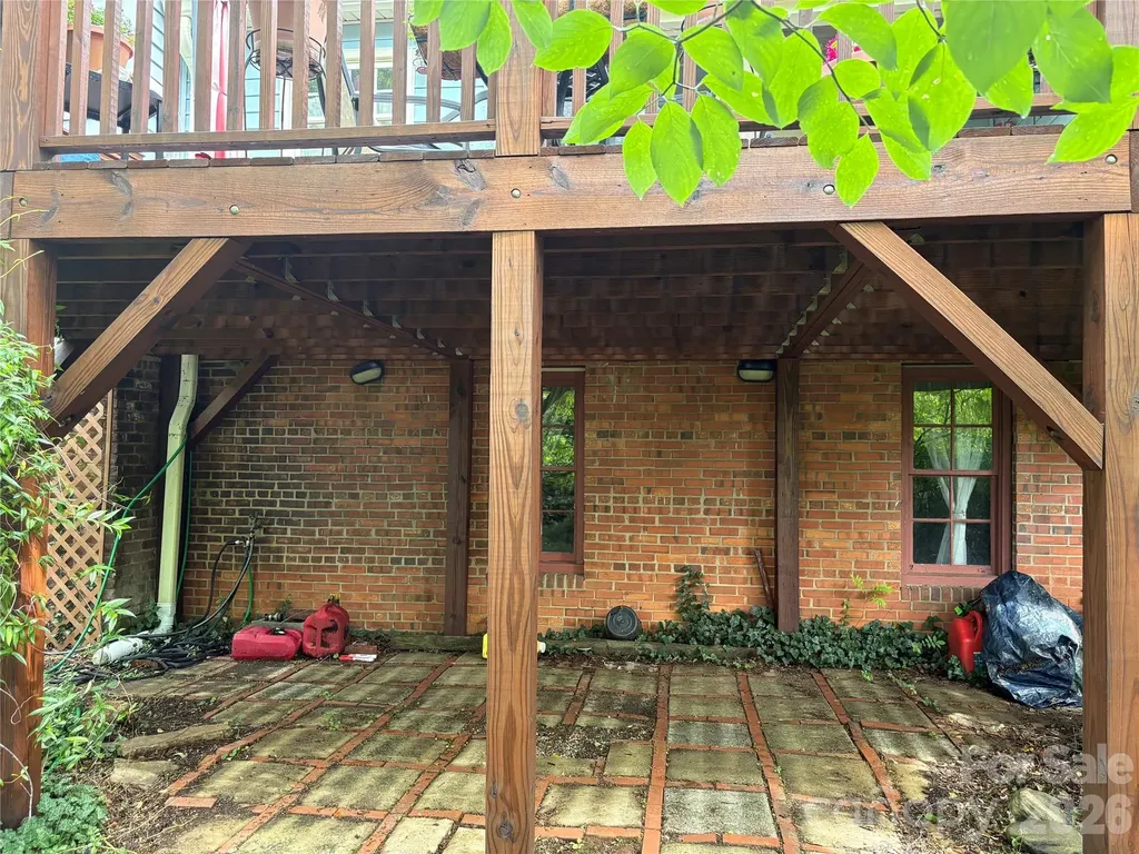 105 Silver Creek Road Morganton NC 28655