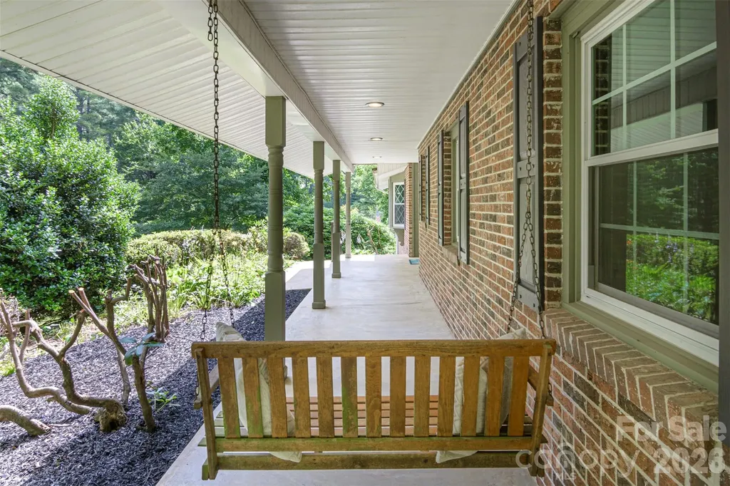 111 W Kindy Forest Drive Hendersonville NC 28739