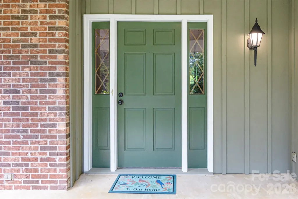 111 W Kindy Forest Drive Hendersonville NC 28739