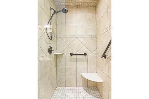111 W Kindy Forest Drive Hendersonville NC 28739