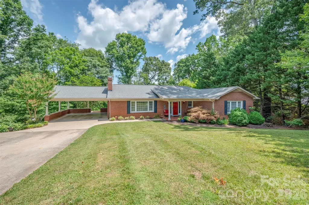 Forest City NC, 303 Elizabeth Avenue