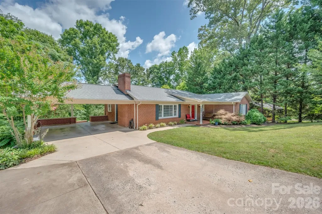 303 Elizabeth Avenue Forest City NC 28043