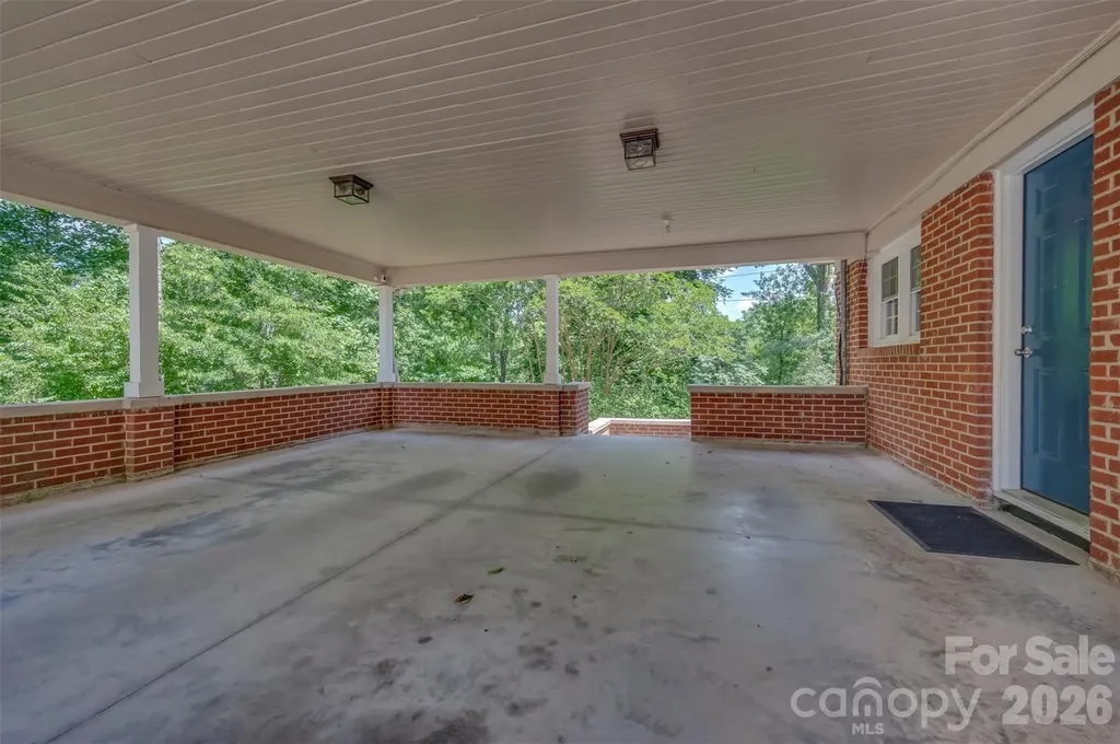 303 Elizabeth Avenue Forest City NC 28043