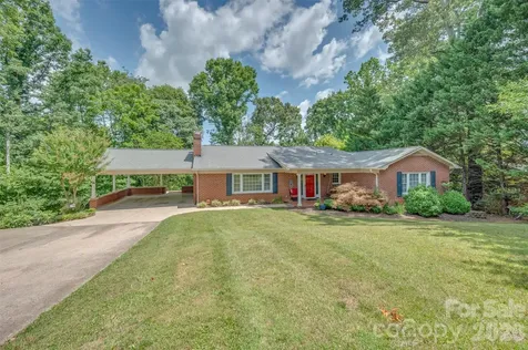 303 Elizabeth Avenue Forest City NC 28043