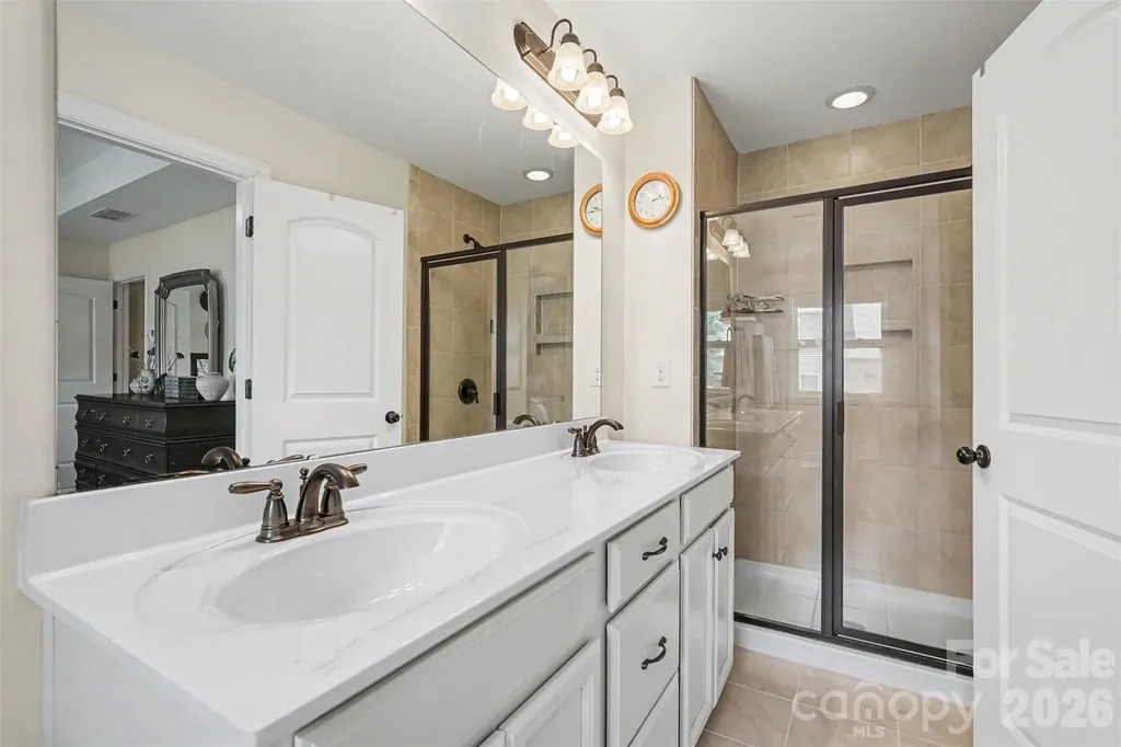 5606 Stonewells Drive Charlotte NC 28278