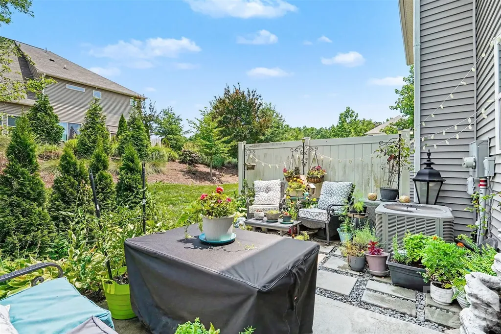 5606 Stonewells Drive Charlotte NC 28278
