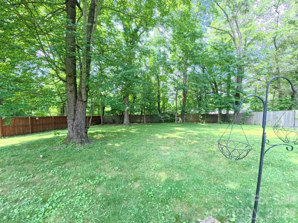 101 Tail Feather Lane Candler NC 28715