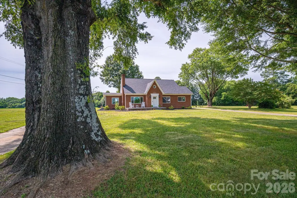 1403 Wehunt Store Road Cherryville NC 28021