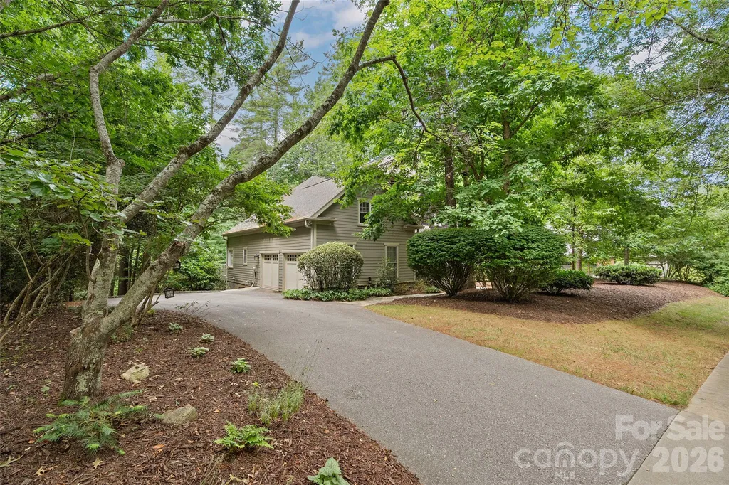 626 Wickhams Fancy Drive Candler NC 28715