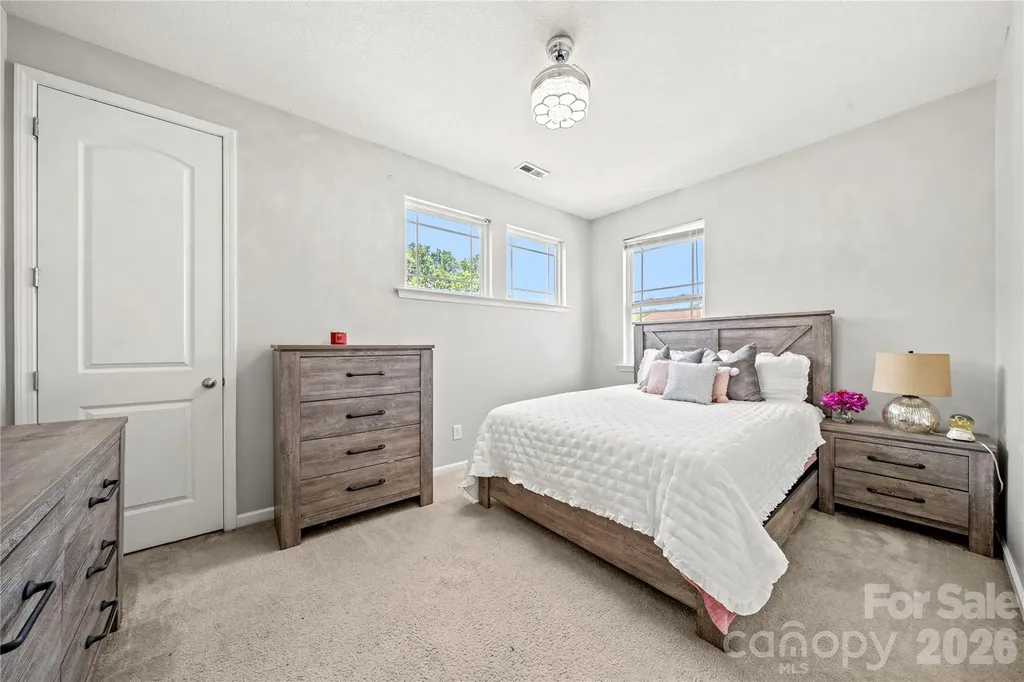 5610 Turtleback Court Charlotte NC 28269