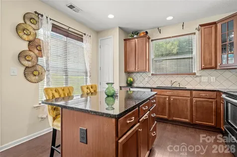 5610 Turtleback Court Charlotte NC 28269