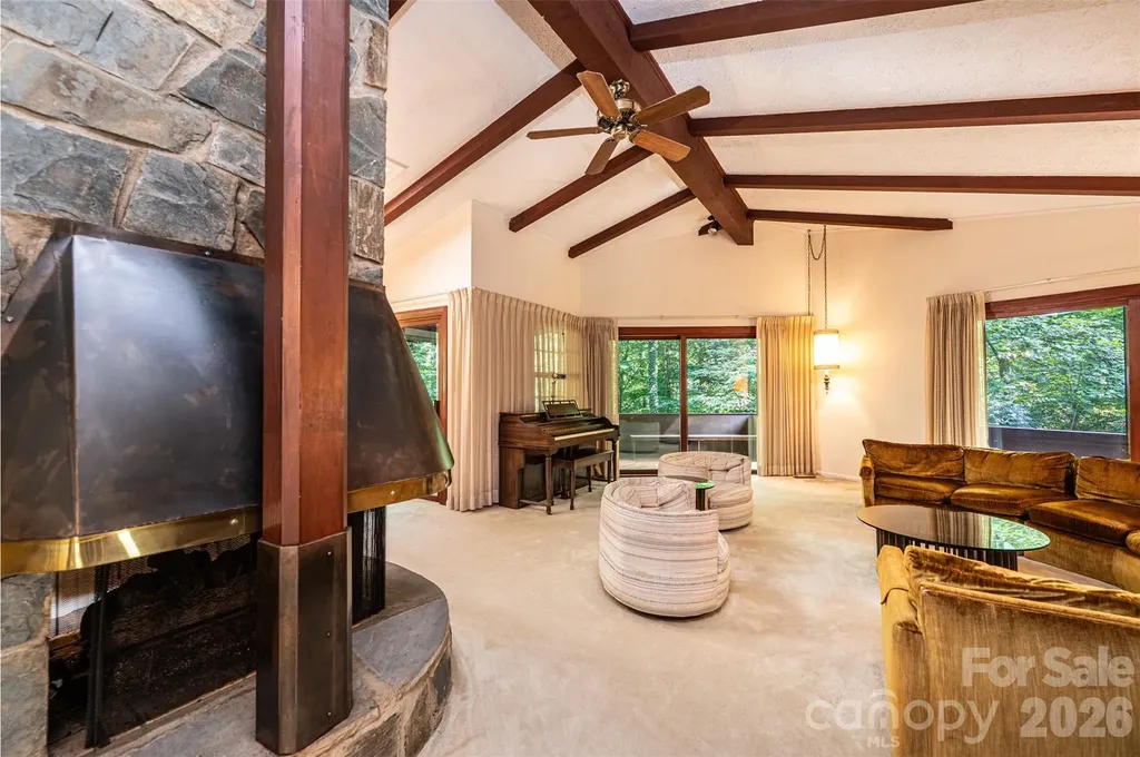 917 Cherokee Place SW Lenoir NC 28645