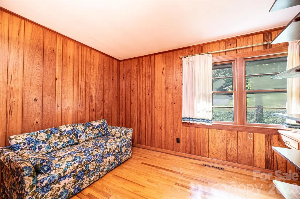 917 Cherokee Place SW Lenoir NC 28645