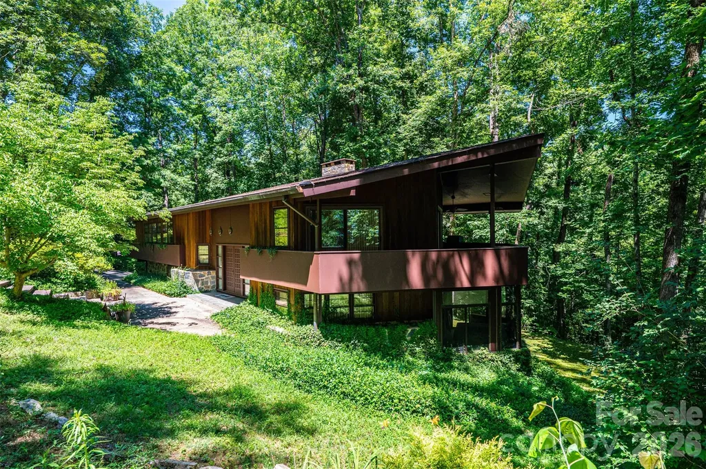 917 Cherokee Place SW Lenoir NC 28645